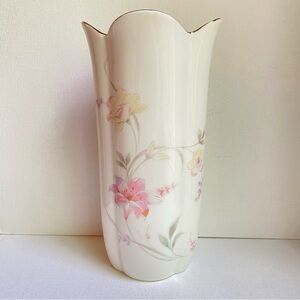 Japanese fine china tall floral vase with gold trim and scalloped rim oval shape